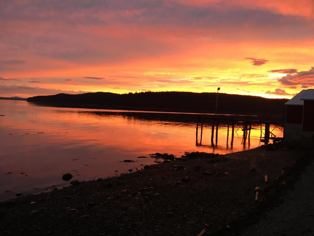 Orca Lodge Sointula Экстерьер фото