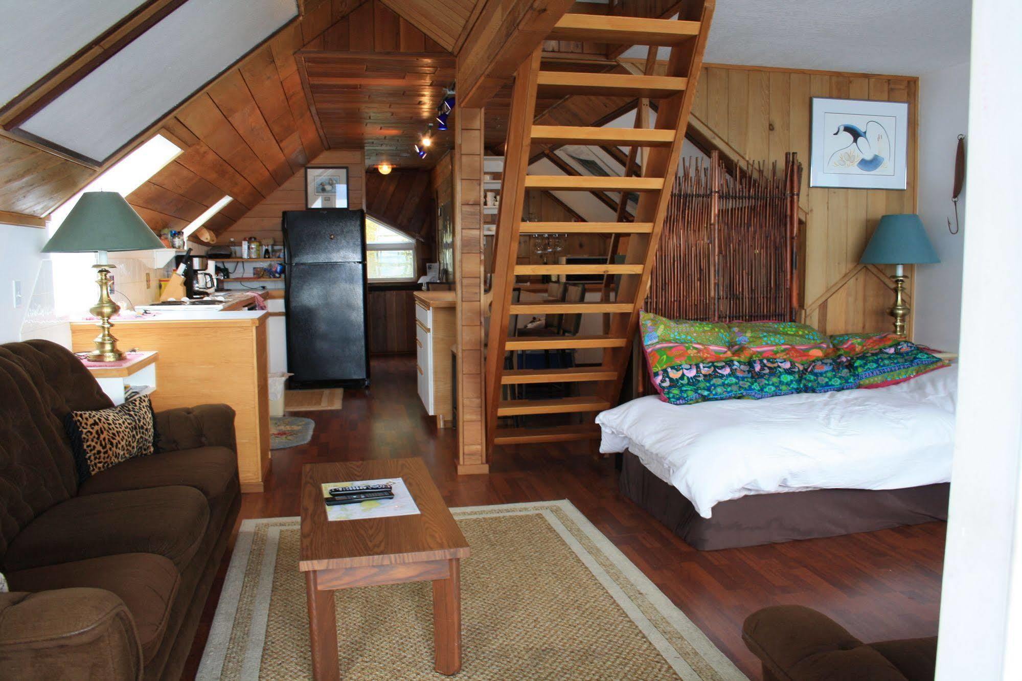 Orca Lodge Sointula Экстерьер фото